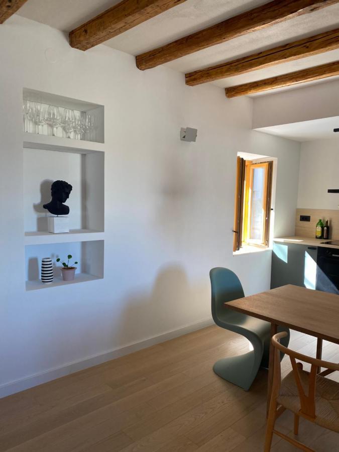 Ancient & Modern Apartment ชิเบนิก ภายนอก รูปภาพ