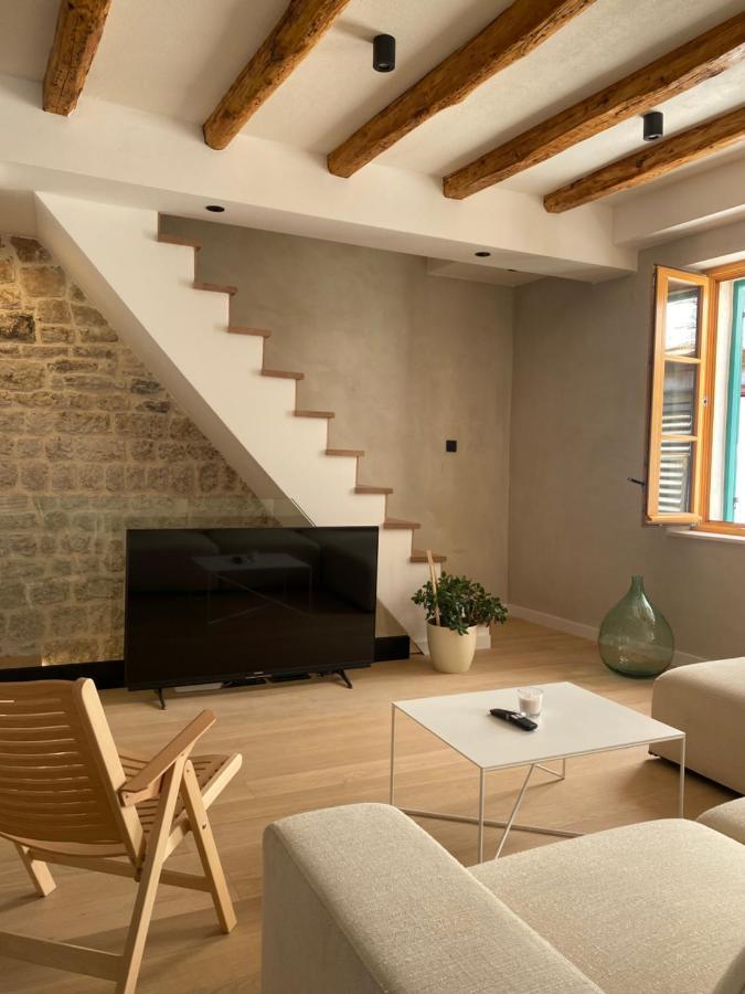Ancient & Modern Apartment ชิเบนิก ภายนอก รูปภาพ